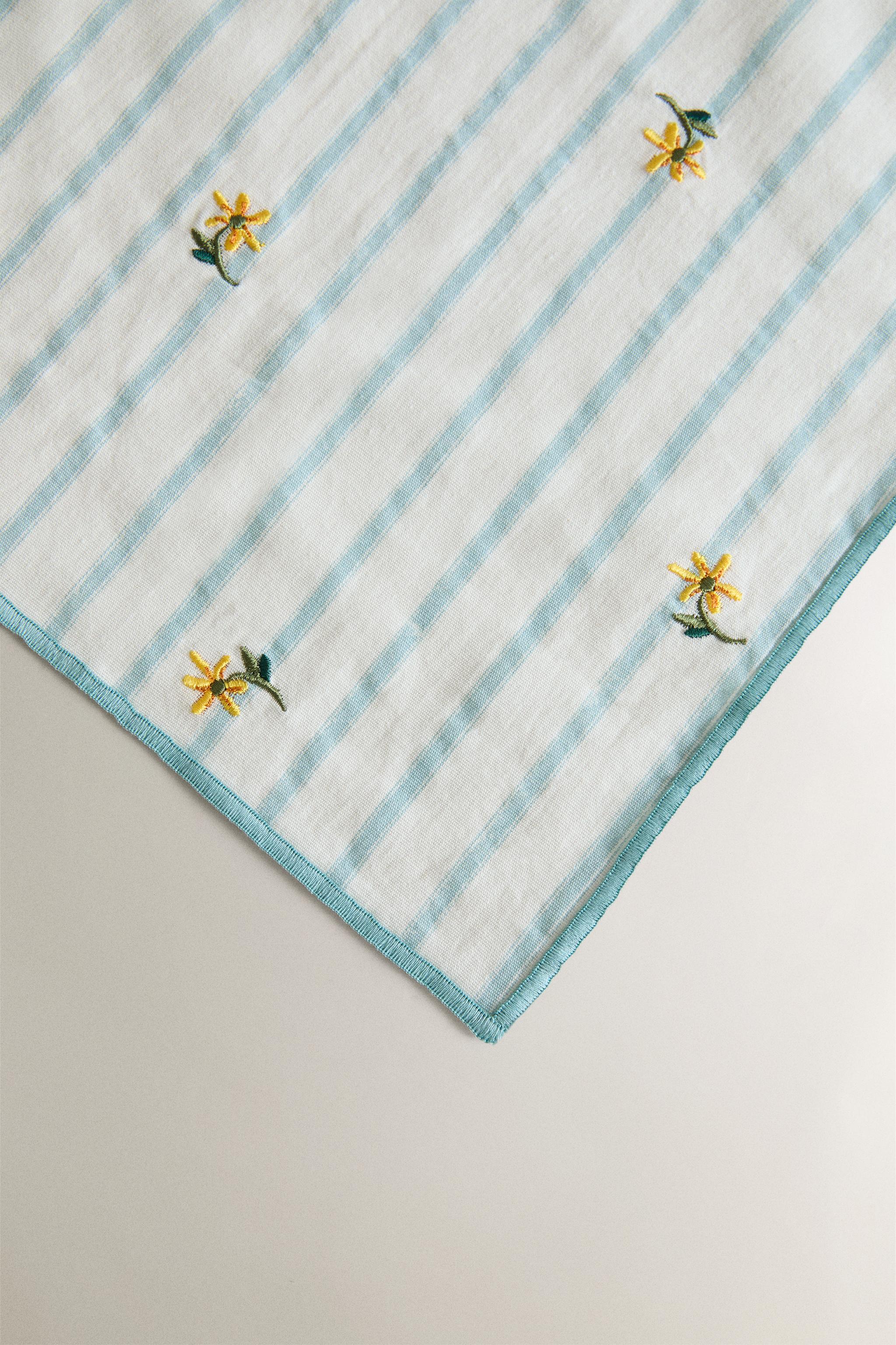 LOT DE 2 SERVIETTES TABLE RAYURES ET FLEUR BRODÉE